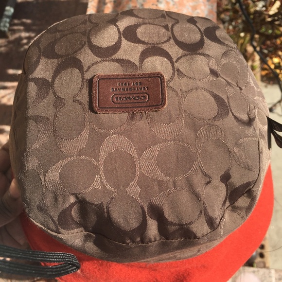 Coach Bucket Hat - Picture 2 of 7